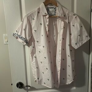 Pink men’s shirt with decorative cuff